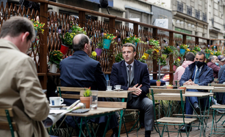 Cote de popularité en hausse pour Macron et Castex