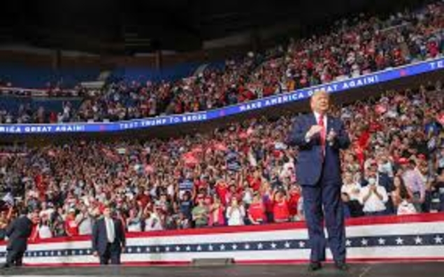 Fox News annonce son record d'audience historique avec le meeting de Donald Trump ce week-end pourtant qualifié de "raté" - Près de 8 millions de t...