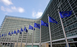 La Commission européenne renforce les droits des LGBTQI 