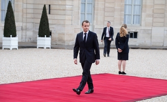 La gifle d'Emmanuel Macron : l'agresseur condamné à 18 mois de prison
