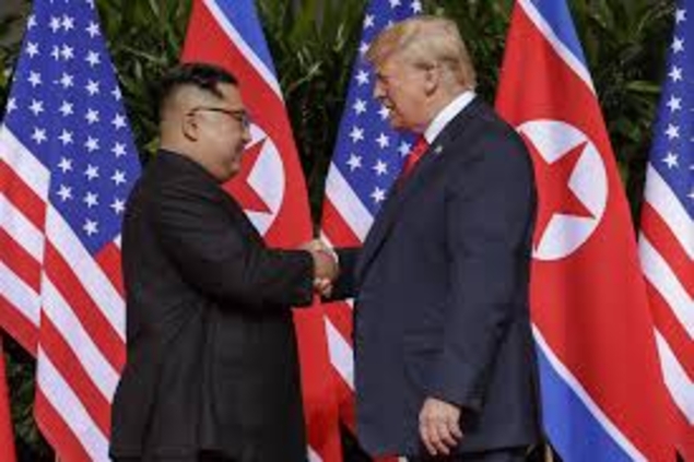 La Maison-Blanche redécorée: Trump remplace des photos de Macron par celles de Kim Jong-un