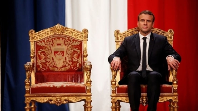 Macron : le plongeon
