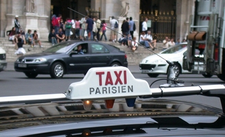 ENQUÊTE - JO Paris 2024 : le business florissant des faux taxis
