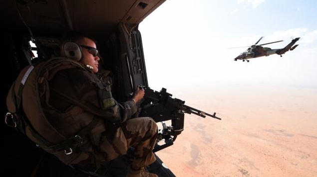 La France suspend ses opérations militaires conjointes avec l'armée malienne