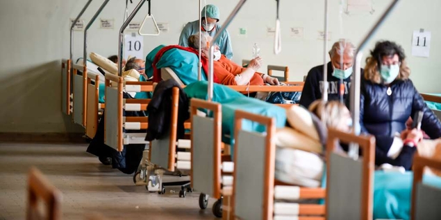 Les hôpitaux franciliens vont déprogrammer 80% de leur activité