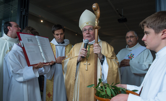 Mgr Bernard Ginoux, « évêque des gilets jaunes » 
