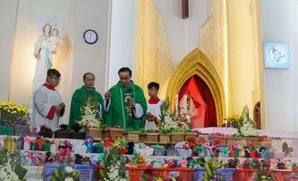 Vietnam : Le diocèse de Xuan Loc enterre 700 fœtus avortés
