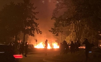 Argenteuil : barricades en feu et tirs de mortier d’artifice après la mort d’un motocycliste