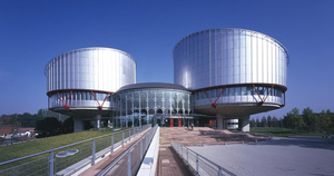 La CEDH juge «irrecevables» 18 000 requêtes contre le passe sanitaire en France