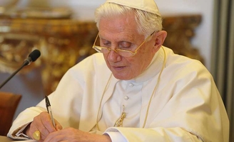 La surprise de Benoît XVI dans le cadre du synode allemand