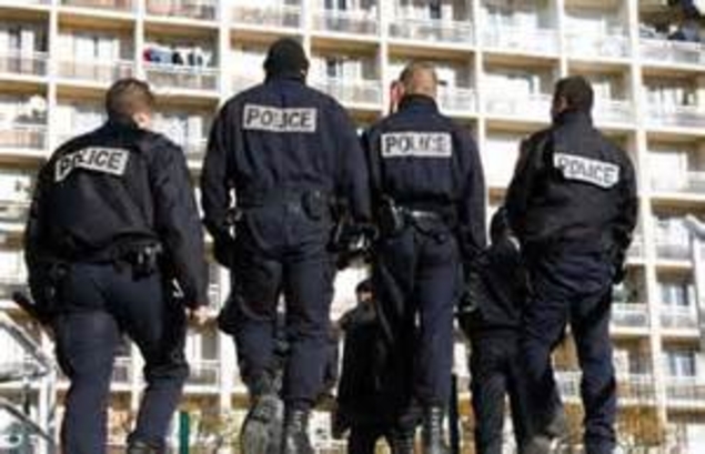 Perpignan : deux policiers interrompent un faux contrôle de police