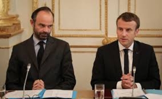 Quand Macron saborde son Premier ministre auprès des journalistes