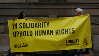Amnesty International et les crimes de guerre.