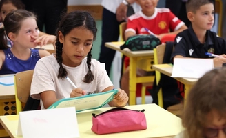 Apprentissage de la lecture : un rapport critique des "pédagogies inacceptables" adoptées par les enseignants