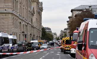 Au lendemain de l'attaque au couteau, immense malaise à la préfecture de police de Paris