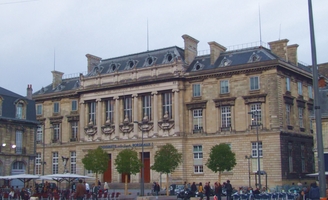 Bordeaux : remettre en état l’université saccagée pourrait coûter 700 000 euros