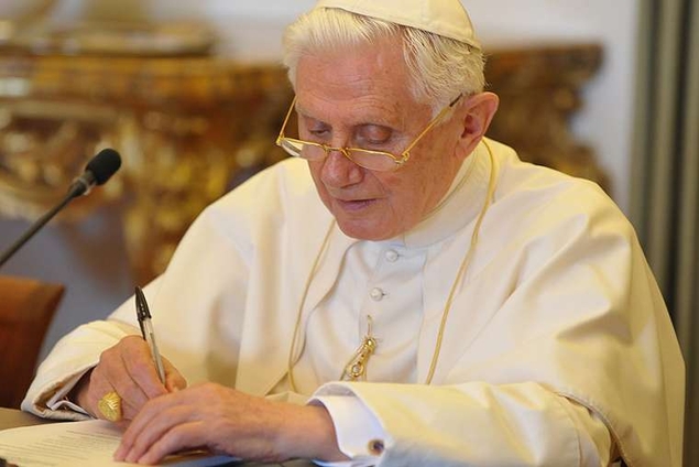 Comprendre la haine des médias contre le pape émérite Benoit XVI