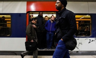 Des RER dans 10 métropoles ? Macron a un train de retard