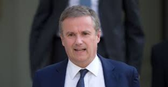 Dupont-Aignan juge trop étriquée l'offre d'alliance de Le Pen