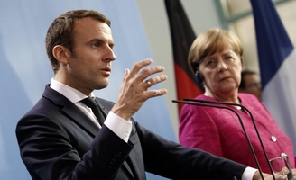 Emmanuel Macron dévoile sa vision allemande de l'Europe devant le Bundestag