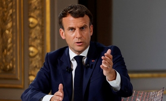 Emmanuel Macron ou les dangers de la recomposition ratée de la vie politique française