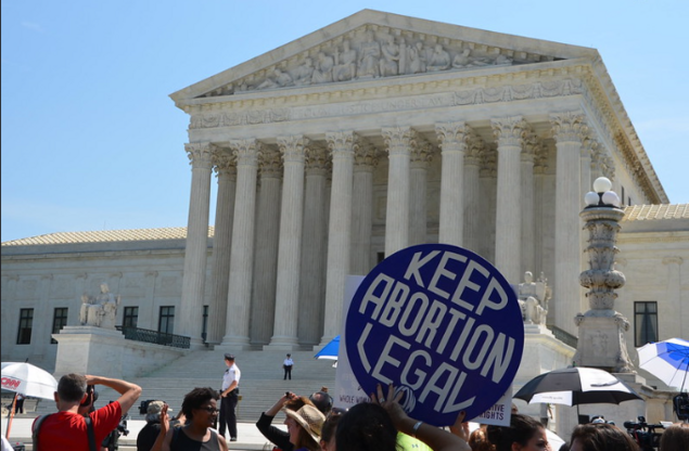 États-Unis : Séisme politique, la Cour suprême revient sur la constitutionalité du droit à l’avortement