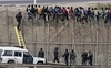 Europe : l'indifférence face au franchissement par 800 migrants des frontières espagnoles