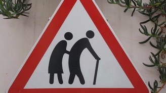 France: la "mort sociale" des personnes âgées