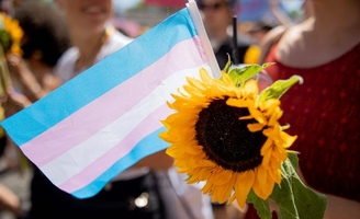 La transidentité « est devenue une mode », estiment les militantes Dora Moutot et Marguerite Stern