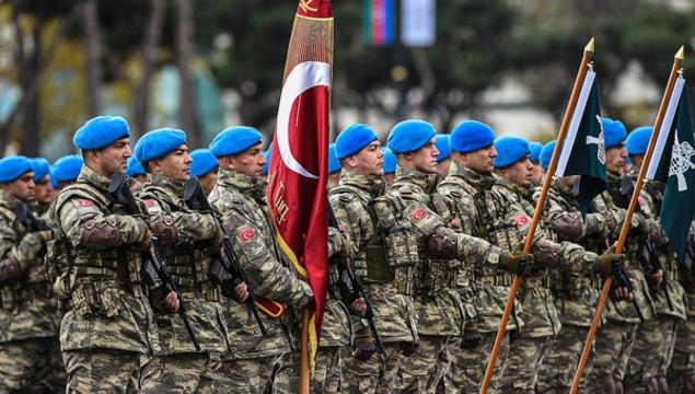 La Turquie dans l’OTAN : un double jeu sur la sellette ?