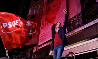 Législatives en Espagne : pari perdu pour la gauche, forte percée de la droite nationale