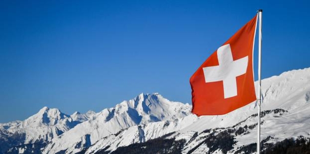 Les Suisses disent oui à la loi sur le passe sanitaire  