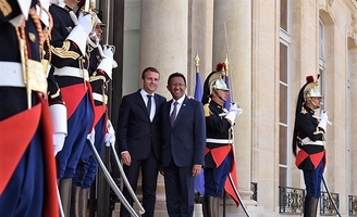 Macron brade les Îles éparses à Madagascar