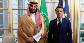 Macron dîne avec le prince héritier saoudien, malgré Khashoggi et l'ire des défenseurs des droits humains