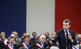 «Macron réussit à discréditer le libéralisme sans le pratiquer!»