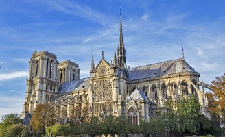 Notre-Dame de Paris: la commission du patrimoine rejette la création de vitraux contemporains