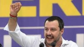 Salvini : “Soros veut remplir l’Europe de migrants parce qu’il aime les esclaves”
